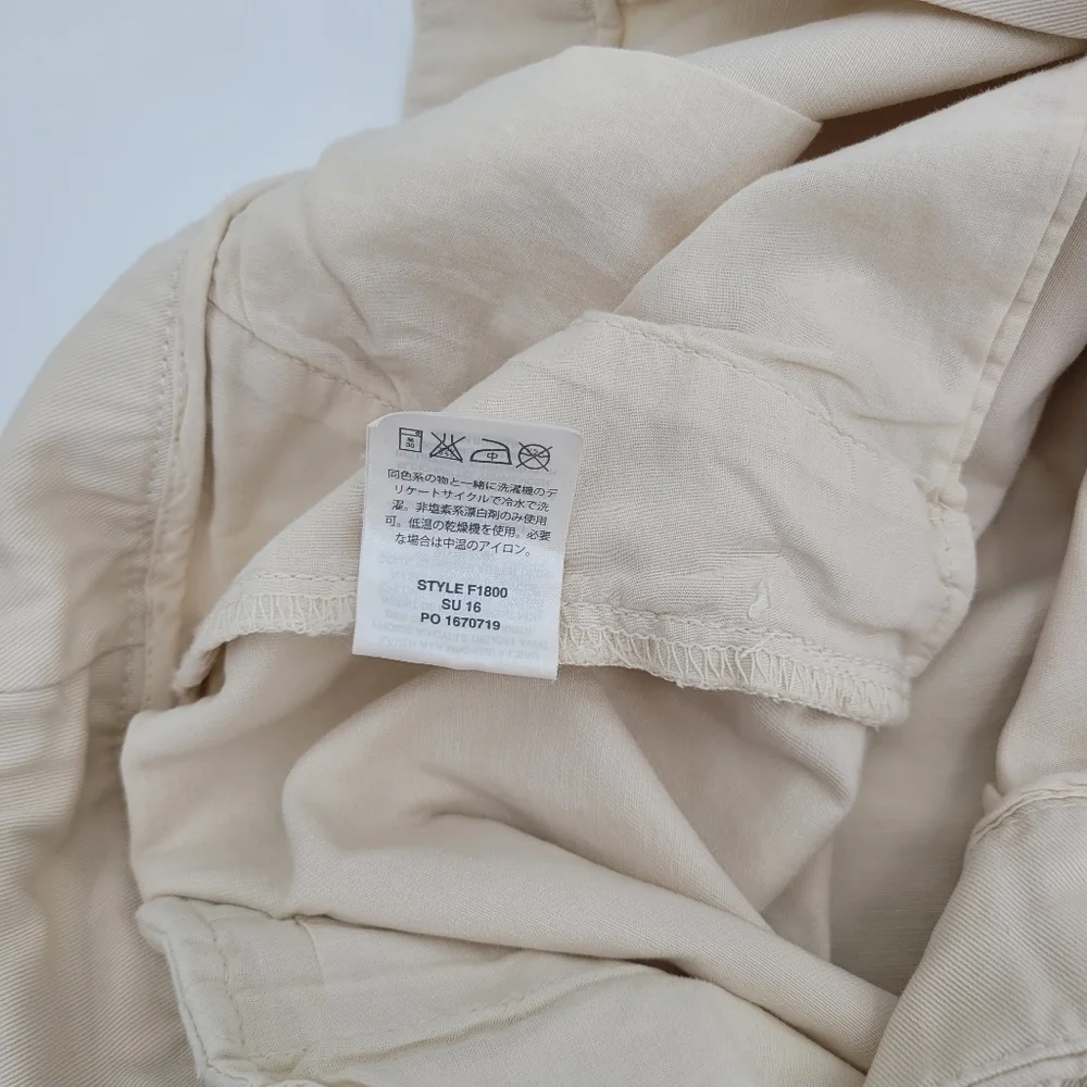 J.Crew Women's 100% Cotton Cream Color Chino Shorts With Pockets